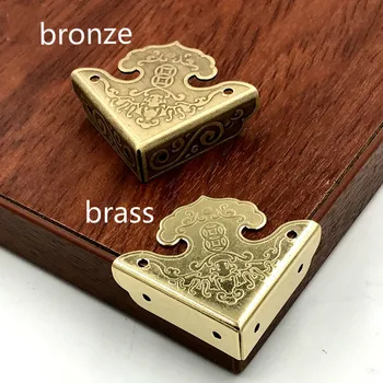 Antique Copper Corner Protector Brass Carved Bronze Furniture Jewelry Wooden Case Corner Desk Edge Covers Decorative Coner
Antique Copper Corner Protector Brass Carved Bronze Furniture Jewelry Wooden Case Corner Desk Edge Covers Decorative Coner