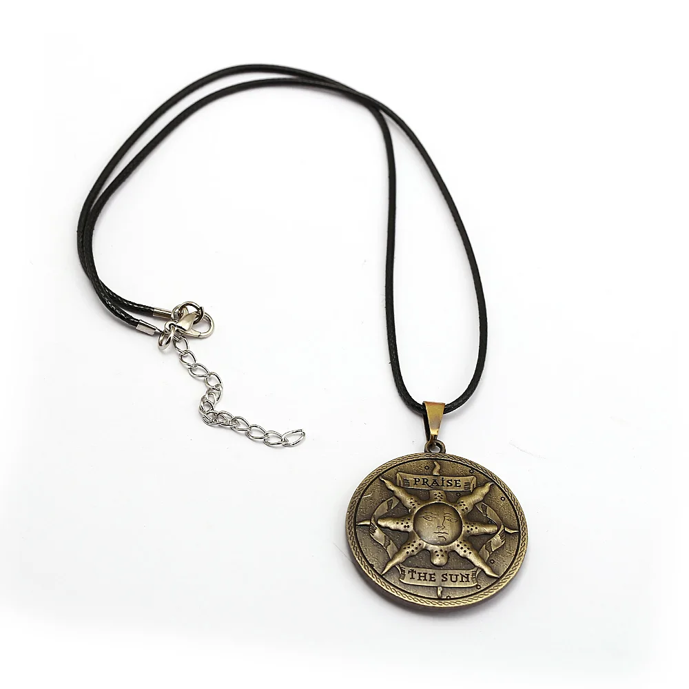 J Store Dark Souls Necklace The Sun Praise Bronze Metal Shield Black Rope Chain Necklace For Women Men Jewelry Colar
J Store Dark Souls Necklace The Sun Praise Bronze Metal Shield Black Rope Chain Necklace For Women Men Jewelry Colar