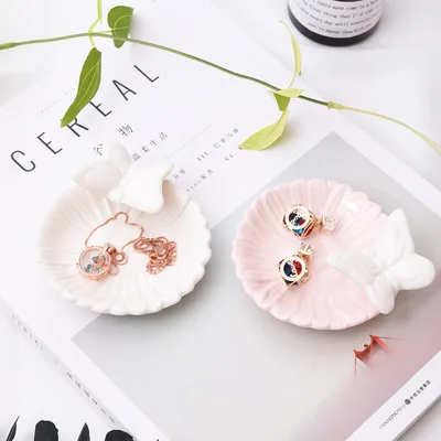 Porcelain Makeup Organizer Butterfly Design Jewelry Box Dressing Table Cosmetic Organizer Ring Plate Necklace Display Organizer
Porcelain Makeup Organizer Butterfly Design Jewelry Box Dressing Table Cosmetic Organizer Ring Plate Necklace Display Organizer