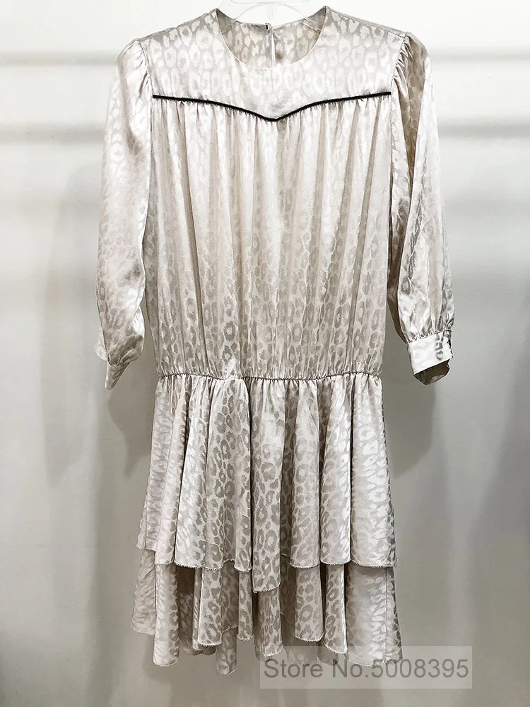 BEIGE SILK LEOPARD PRINT TIER MINI DRESS ROUND NECK 3/4 SLEEVED WITH BUTTONED SHORT LAYERED WOMAN HIGH QUALITY DRESS
BEIGE SILK LEOPARD PRINT TIER MINI DRESS ROUND NECK 3/4 SLEEVED WITH BUTTONED SHORT LAYERED WOMAN HIGH QUALITY DRESS