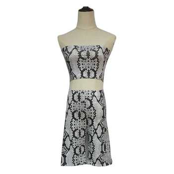 FASHION Women Autumn Casual Snake Print Shinny Tube Top Shorts Bodycon Two Piece Set Short Suits Sport Jumpsuit Set
FASHION Women Autumn Casual Snake Print Shinny Tube Top Shorts Bodycon Two Piece Set Short Suits Sport Jumpsuit Set