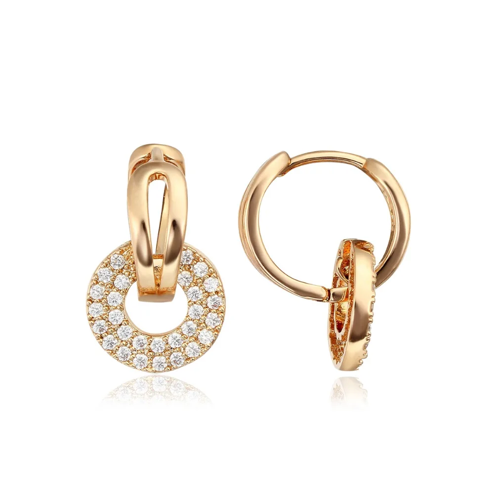 18K Yellow or Rose Gold Plated Circle Cluster Paved Zircon CZ White Stone Charm Hoop Earrings Jewelry for Women Girls
18K Yellow or Rose Gold Plated Circle Cluster Paved Zircon CZ White Stone Charm Hoop Earrings Jewelry for Women Girls