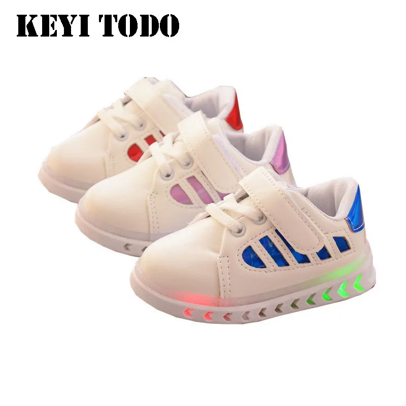 KEYITODO Autumn 2019 New Kids shoes lighting flashing toddler shoes light nightlight PU upper anti-skid children Sneakers C531
KEYITODO Autumn 2019 New Kids shoes lighting flashing toddler shoes light nightlight PU upper anti-skid children Sneakers C531