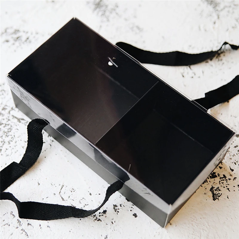 Christmas Valentine's Day Gift Box Square Folding Flower Paper Boxes Florist Gift Packaging Box Party Gift Packing Cardboard
Christmas Valentine's Day Gift Box Square Folding Flower Paper Boxes Florist Gift Packaging Box Party Gift Packing Cardboard