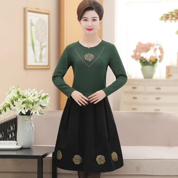 Women Elegent A-line Dress 2020 Vintage Floral Embroidery Long Sleeve Mother Spring Dress O Neck Female Casual Party Vestidos 
Women Elegent A-line Dress 2020 Vintage Floral Embroidery Long Sleeve Mother Spring Dress O Neck Female Casual Party Vestidos