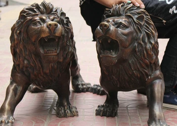 32" Folk Chinese Bronze Copper Animals Wild Ferocious Roaring Lion Statue Pair
32" Folk Chinese Bronze Copper Animals Wild Ferocious Roaring Lion Statue Pair