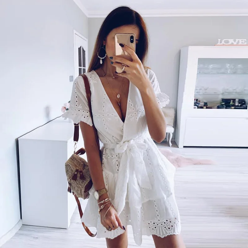 White Embroidery Cotton Dresses Summer Women Short Sleeve Casual Beach Sundress Sexy V Neck Hollow Out Mini Dress
White Embroidery Cotton Dresses Summer Women Short Sleeve Casual Beach Sundress Sexy V Neck Hollow Out Mini Dress
