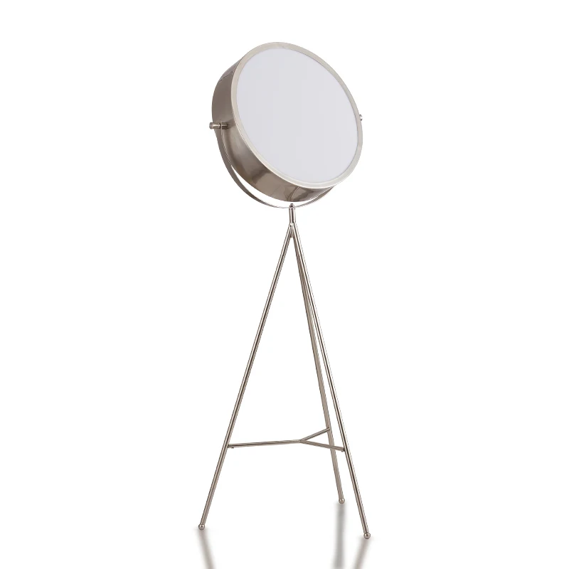 Simple fashion creative tripod vertical floor lamps standing staande lamp led floor lamps for living room Vloer lamp
Simple fashion creative tripod vertical floor lamps standing staande lamp led floor lamps for living room Vloer lamp
