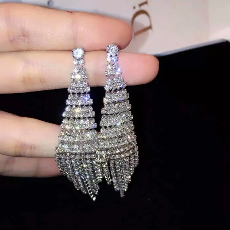 Rhinestone Gold Silver Fringed Earrings Stylish Charm Elegance Striking Valentine's Day Gift Bride Wedding Dress Accessories
Rhinestone Gold Silver Fringed Earrings Stylish Charm Elegance Striking Valentine's Day Gift Bride Wedding Dress Accessories