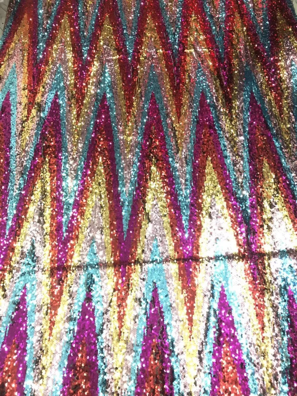Embroidery African French Lace Fabric High Quality sequins Tulle Lace Fabric,2019 New Design glitter French Lace Fabric
Embroidery African French Lace Fabric High Quality sequins Tulle Lace Fabric,2019 New Design glitter French Lace Fabric