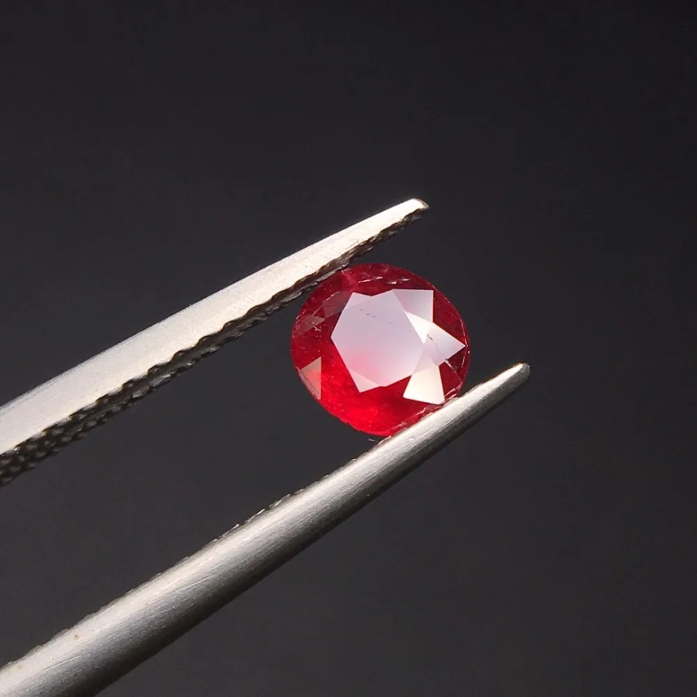 CQT Certificated 0.58ct No Indication Unheat Faceted Natural Red Ruby Gems Loose Gemstones Rubi Loose Stones
CQT Certificated 0.58ct No Indication Unheat Faceted Natural Red Ruby Gems Loose Gemstones Rubi Loose Stones