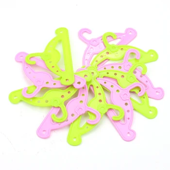 Dolls clothes accessories green pink plastic American newborn hangers Baby toys fit 18 inch Girls doll and 43 cm baby dolls c498
Dolls clothes accessories green pink plastic American newborn hangers Baby toys fit 18 inch Girls doll and 43 cm baby dolls c498
