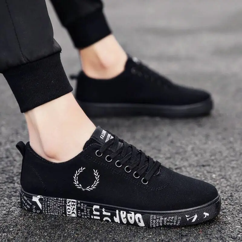 New 2018 Canvas casual sneakers man Patchwork cool light breathable men shoes hard-wearing fashion adults casual shoes
New 2018 Canvas casual sneakers man Patchwork cool light breathable men shoes hard-wearing fashion adults casual shoes