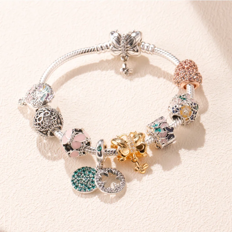 Family Pandora Bracelet Clover Pendant Garden Wind Beaded Bracelet Butterfly Wreath Beaded Bracelet Wholesale
Family Pandora Bracelet Clover Pendant Garden Wind Beaded Bracelet Butterfly Wreath Beaded Bracelet Wholesale
