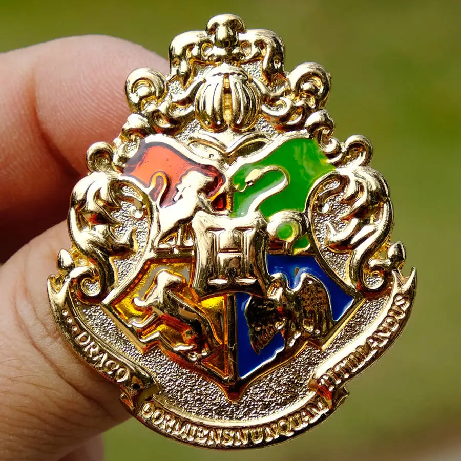 Golden Hogwarts Metal Pin Badge Chestpin Brooch Costume Accessories Ornament Decor 5cm
Golden Hogwarts Metal Pin Badge Chestpin Brooch Costume Accessories Ornament Decor 5cm