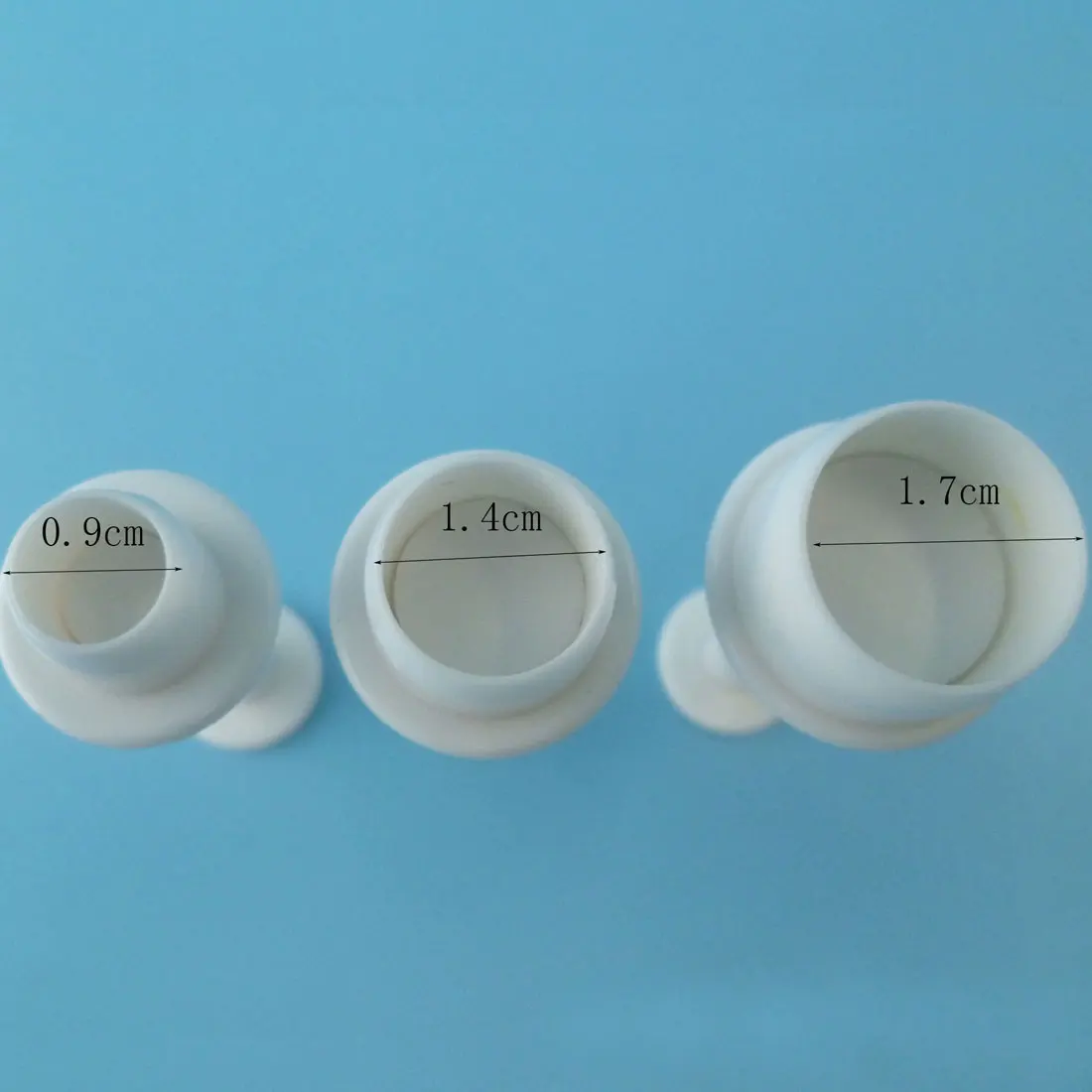 New 3PCS Round Circle Fondant Cake Mold Cookie Paste Plunger Cutter Decorating Mould
New 3PCS Round Circle Fondant Cake Mold Cookie Paste Plunger Cutter Decorating Mould