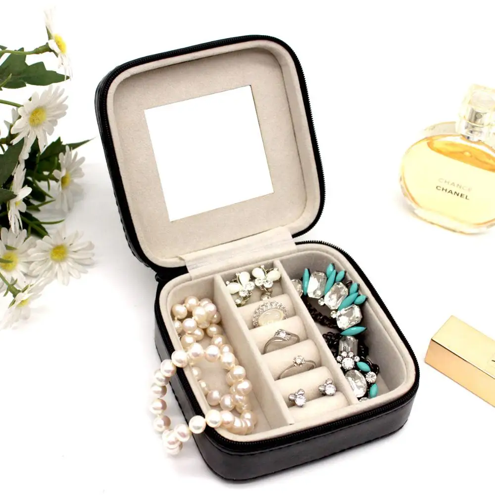 11*11.5*5 cm Jewelry Box Portable Storage Organizer Zipper Portable PU Leather Case Women Display Travel Case for Lady Gifts 
11*11.5*5 cm Jewelry Box Portable Storage Organizer Zipper Portable PU Leather Case Women Display Travel Case for Lady Gifts