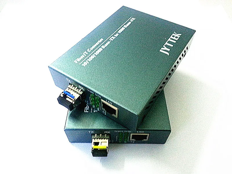 SFP 10/100/1000MBase TX to 1000M FX Single Mode Single Fiber 20km LC 1310/1550 media converter
SFP 10/100/1000MBase TX to 1000M FX Single Mode Single Fiber 20km LC 1310/1550 media converter