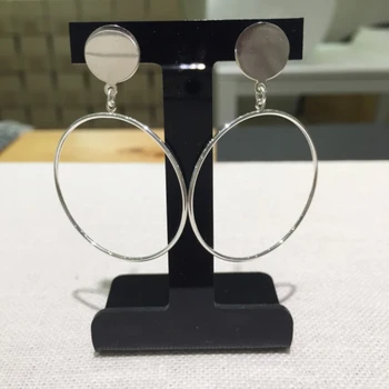 Genuine 925 Sterling Silver Geometric Big Round Hoops Circle Earrings Simple Dangle Drop Earrings for Women Party Jewelry 2019
Genuine 925 Sterling Silver Geometric Big Round Hoops Circle Earrings Simple Dangle Drop Earrings for Women Party Jewelry 2019