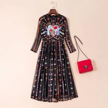 European and American women's fashion 2019 spring new style Long-sleeved round collar Heavy embroidery Gauze dress
European and American women's fashion 2019 spring new style Long-sleeved round collar Heavy embroidery Gauze dress