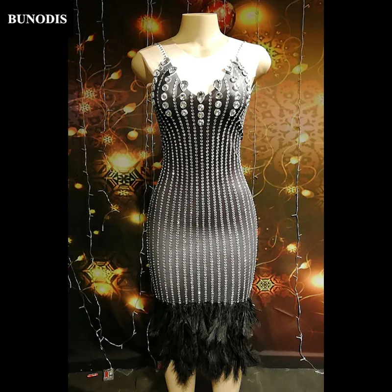 ZD407 Women Sexy Black Feather Skirt Silver Sparkling Crystals Nightclub Party Stage Wear Dancer Singer Bling Costumes
ZD407 Women Sexy Black Feather Skirt Silver Sparkling Crystals Nightclub Party Stage Wear Dancer Singer Bling Costumes