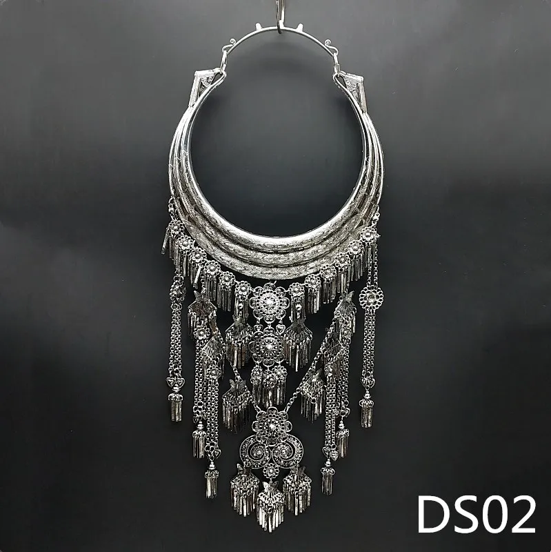 hot sell new - free shipping 100% Handmade Miao silver collars and necklaces of Hmong choreography necklace
hot sell new - free shipping 100% Handmade Miao silver collars and necklaces of Hmong choreography necklace