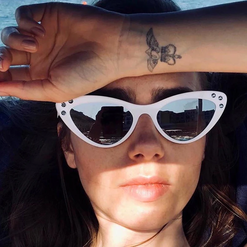 New fashion cute Sexy personality ladies eye sunglasses brand luxury women designer glasses Vintage Retro summer style glasses
New fashion cute Sexy personality ladies eye sunglasses brand luxury women designer glasses Vintage Retro summer style glasses