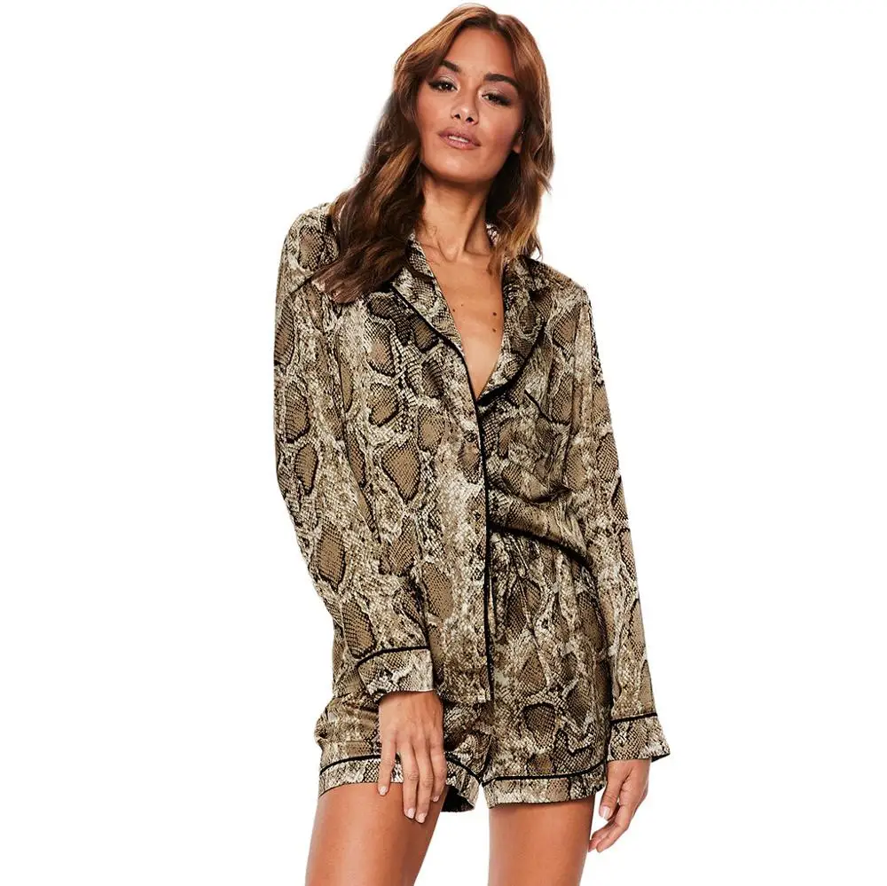 2019 fashion sleepwear lingerie transparent sleep wear camisola de dormir feminino sling snake print short sleeve spring autumn
2019 fashion sleepwear lingerie transparent sleep wear camisola de dormir feminino sling snake print short sleeve spring autumn