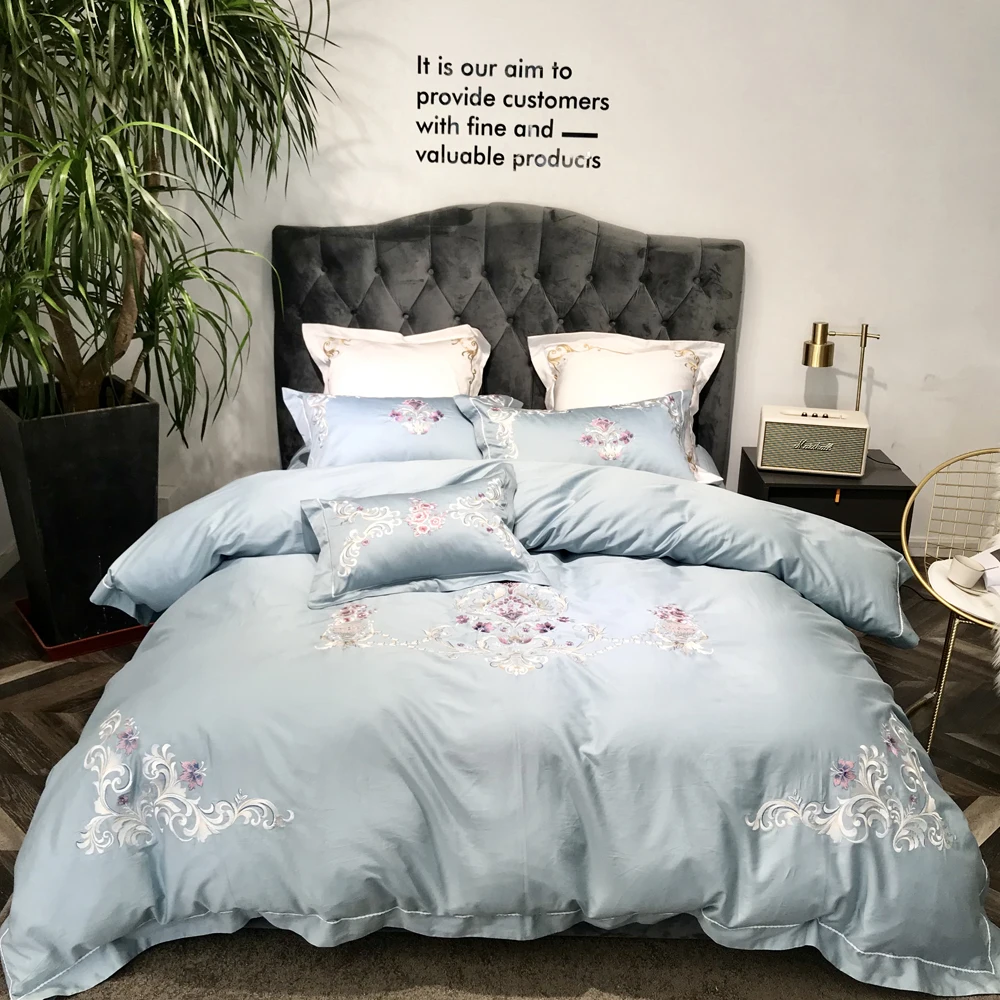 2018 Silver Floral Border Bedlinens Embroidery Egyptian Cotton Beding Set Queen King Size Duvet Cover Set Bedsheet Pillowcases
2018 Silver Floral Border Bedlinens Embroidery Egyptian Cotton Beding Set Queen King Size Duvet Cover Set Bedsheet Pillowcases