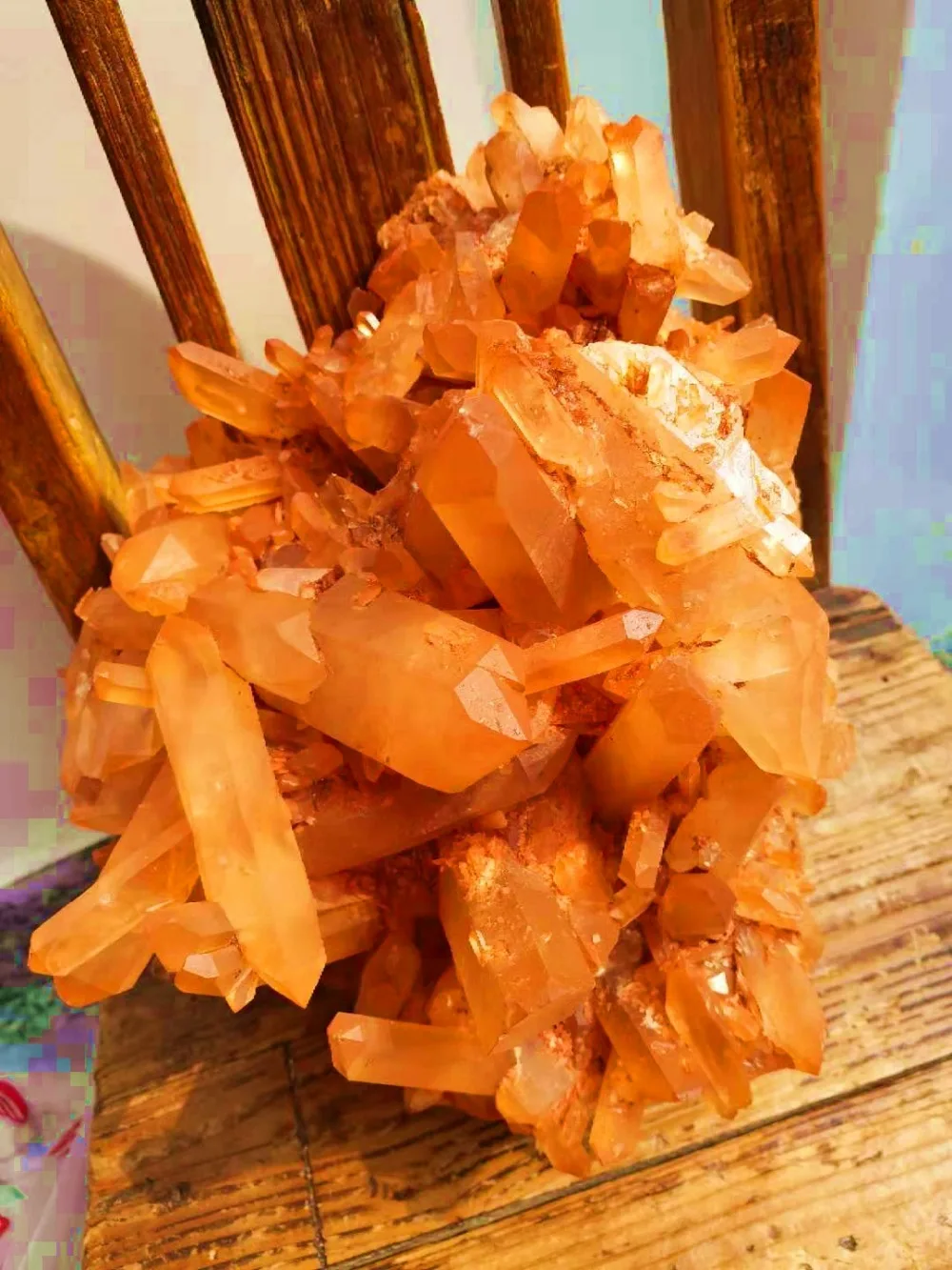 4200g New Find from Tibetan Himalaya red soil rough Quartz crystal cluster original
4200g New Find from Tibetan Himalaya red soil rough Quartz crystal cluster original