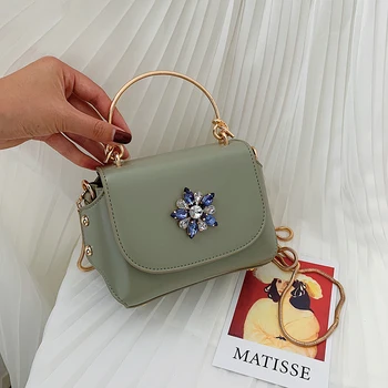 The new Korean version of the fashion simple chain small square pack with a single shoulder oblique span package
The new Korean version of the fashion simple chain small square pack with a single shoulder oblique span package