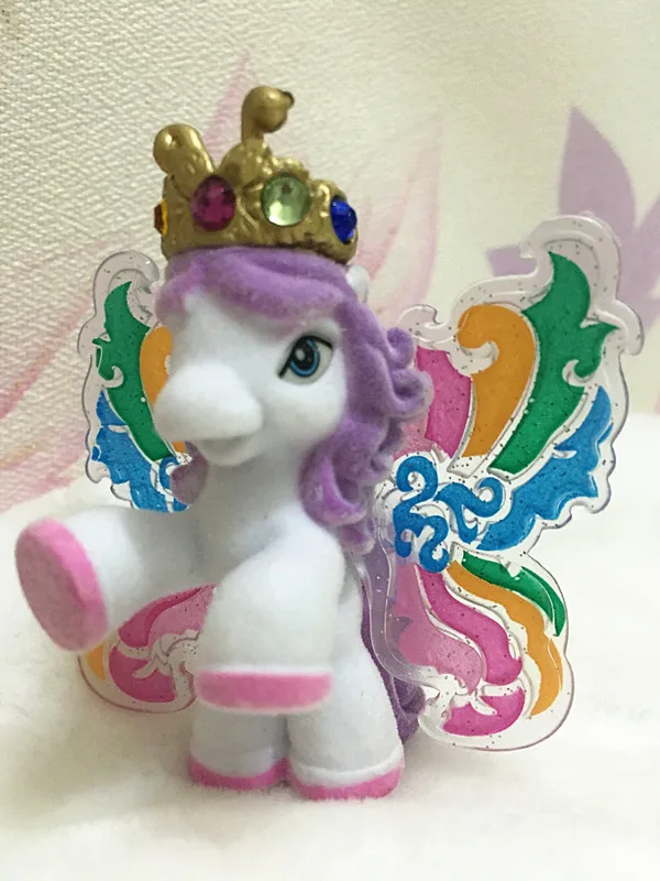 Big 5CM Simba Filly Butterfly Princess Scarlet Flocking Little Horse Dolls Action Figure Fillies Kid's Christmas Gift 1Piece/lot
Big 5CM Simba Filly Butterfly Princess Scarlet Flocking Little Horse Dolls Action Figure Fillies Kid's Christmas Gift 1Piece/lot