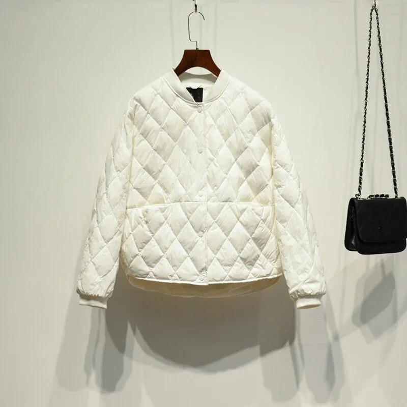 Plus Size Autumn Winter Women White Duck Down Short Parkas Female Ultra Light Down Jacket Warm Slim Thin Down Jacket YP1234
Plus Size Autumn Winter Women White Duck Down Short Parkas Female Ultra Light Down Jacket Warm Slim Thin Down Jacket YP1234