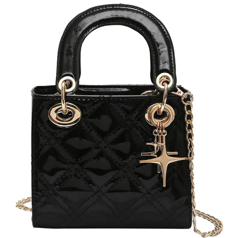 Chain bag female 2019 new Korean version of the wild Handbag Fashion shoulder Messenger bag
Chain bag female 2019 new Korean version of the wild Handbag Fashion shoulder Messenger bag
