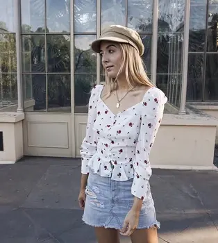 Elegant White Blouse Women Shirts 2019 Vintage Flower Print Blouse Tops Summer Casual Ruffles Short Tops Blusas Female Clothes
Elegant White Blouse Women Shirts 2019 Vintage Flower Print Blouse Tops Summer Casual Ruffles Short Tops Blusas Female Clothes