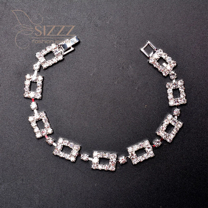 SIZZZ 2019 Beautiful new fashion full rhinestone crystal square personality nightclub show Bracelet&Bangles for women
SIZZZ 2019 Beautiful new fashion full rhinestone crystal square personality nightclub show Bracelet&Bangles for women