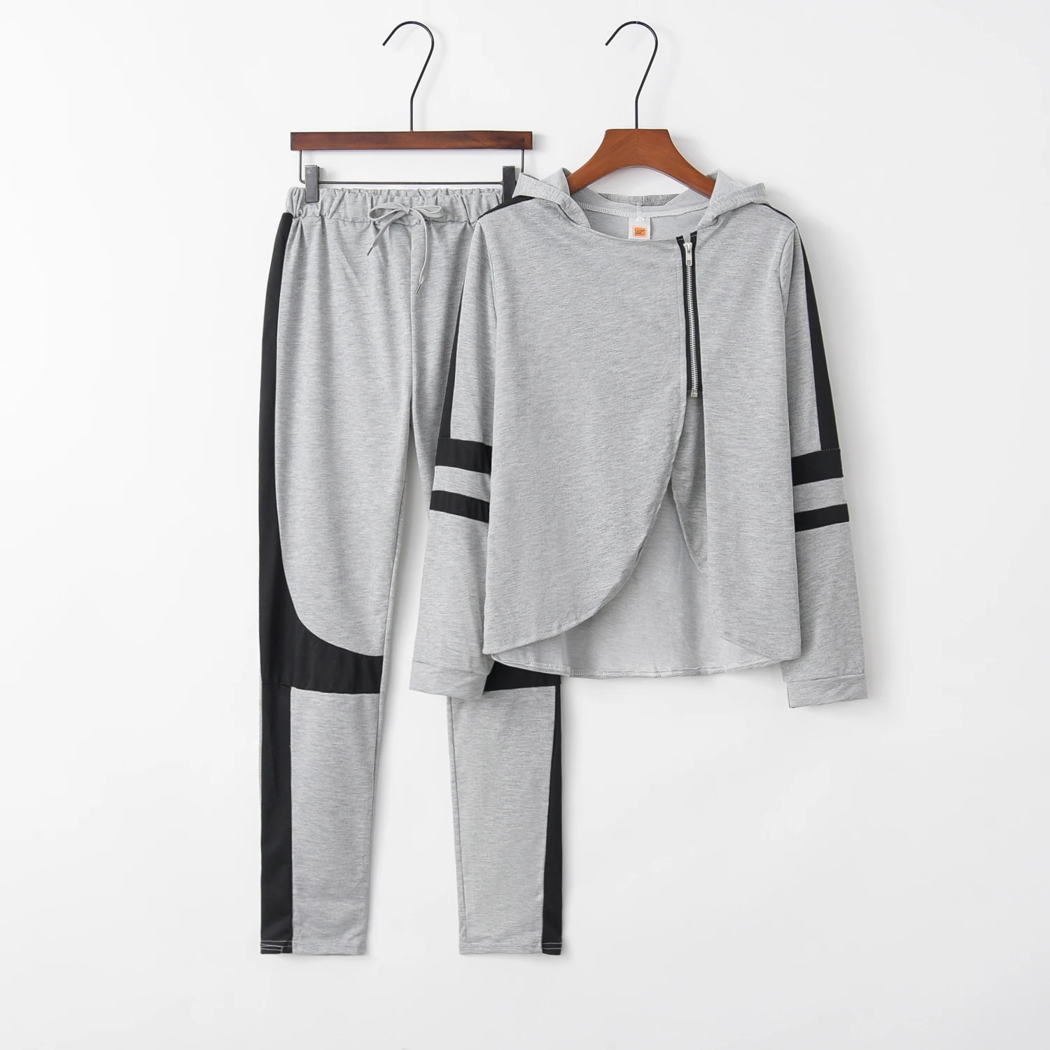 2016 Sexy hit color stitching irregular sportsuit long sleeve tracksuit for women BTS Grey Black 2pieces set Zipper IVY park
2016 Sexy hit color stitching irregular sportsuit long sleeve tracksuit for women BTS Grey Black 2pieces set Zipper IVY park