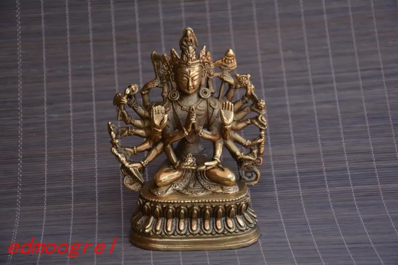 Antique Old QingDynasty copper carving--Thousand hands Buddha ,, hand crafts,best collection&adornment,free shipping
Antique Old QingDynasty copper carving--Thousand hands Buddha ,, hand crafts,best collection&adornment,free shipping