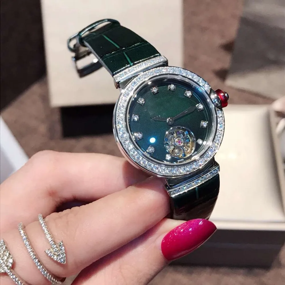 Genuine Calf Leather Watchband 33mm round zircon stone Wristwatch automatic imported mechanical movement watch for women
Genuine Calf Leather Watchband 33mm round zircon stone Wristwatch automatic imported mechanical movement watch for women