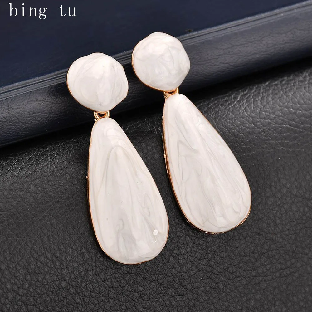Bing Tu Women Water Drop Earrings Red Blue Black White Resin Dangle Earring Wedding Jewelry Hanging Earings boucle d'oreille
Bing Tu Women Water Drop Earrings Red Blue Black White Resin Dangle Earring Wedding Jewelry Hanging Earings boucle d'oreille