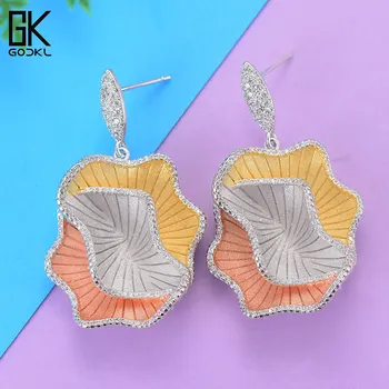GODKI Fashion Lotus Leaf Cubic Zirconia Dangle Earrings For Women Wedding Crystal CZ American Dubai Bridal Earrings 2018
GODKI Fashion Lotus Leaf Cubic Zirconia Dangle Earrings For Women Wedding Crystal CZ American Dubai Bridal Earrings 2018