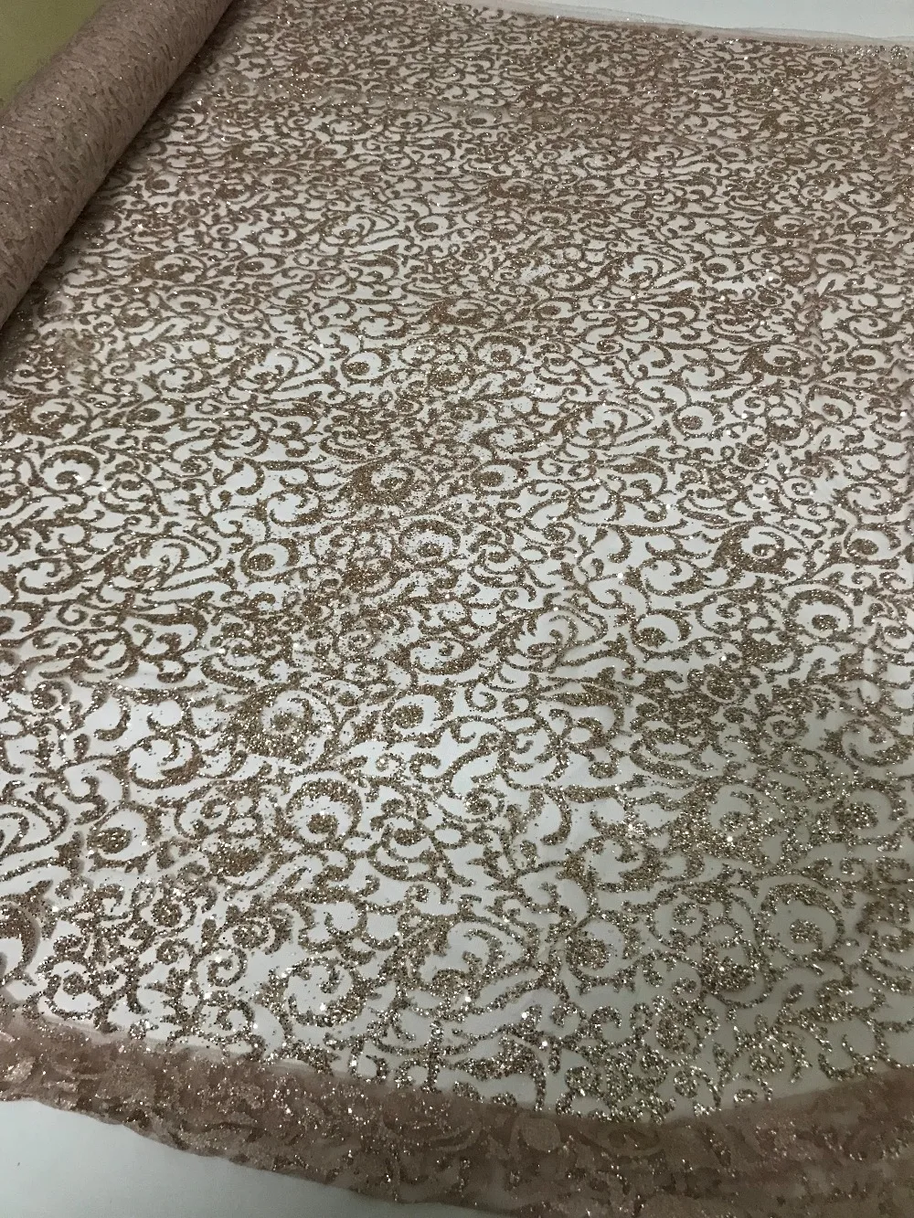 5yard/lot african glitter lace fabric David-3.1318 embroidered tulle lace with glued glitter for party dress 
5yard/lot african glitter lace fabric David-3.1318 embroidered tulle lace with glued glitter for party dress