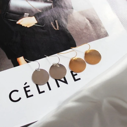 Minimalism Wafer Ear Earrings Simple Round Cute style female personality Trend Earrings Anti allergy Accessories Simple Life
Minimalism Wafer Ear Earrings Simple Round Cute style female personality Trend Earrings Anti allergy Accessories Simple Life