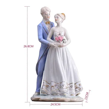 European Porcelain Couple Sculpture Ceramic Nobility Statue Lovers Gift Craft Ornament for Home Decor and Art Collection L3175
European Porcelain Couple Sculpture Ceramic Nobility Statue Lovers Gift Craft Ornament for Home Decor and Art Collection L3175