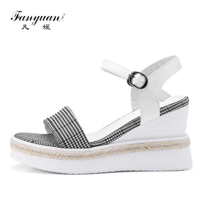 Fanyuan women's Ankle Strap Wedges Cow leather cloth High Heels Sandals Platform Shoes Woman Casual Summer Sandals Size 34-42
Fanyuan women's Ankle Strap Wedges Cow leather cloth High Heels Sandals Platform Shoes Woman Casual Summer Sandals Size 34-42