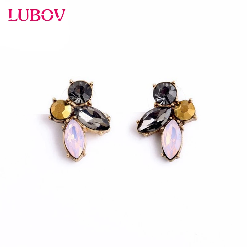 Women's fashion earrings Brand jewelry accessories gorgeous elegant sweet petals stud earrings for women lady
Women's fashion earrings Brand jewelry accessories gorgeous elegant sweet petals stud earrings for women lady