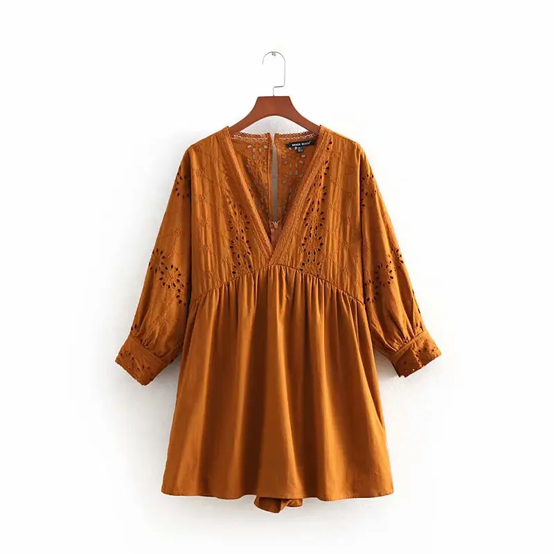 2019 new women fashion v neck hollow out embroidery pantskirt mini dress ladies chic vestidos femme high street dresses DS2016
2019 new women fashion v neck hollow out embroidery pantskirt mini dress ladies chic vestidos femme high street dresses DS2016