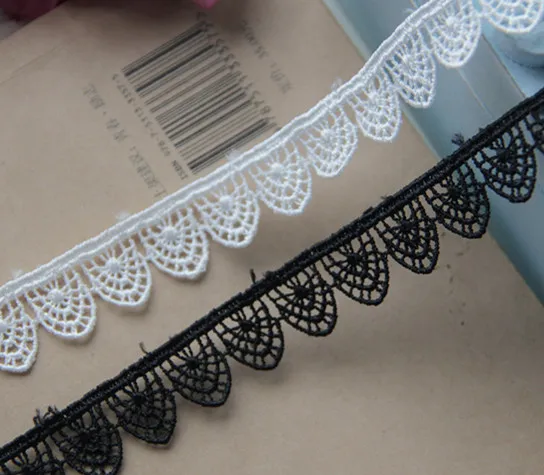 14 yard 1.5cm 0.59" wide black/ivory bracelet necklace embroidered tapes lace trim ribbon ML25L98
14 yard 1.5cm 0.59" wide black/ivory bracelet necklace embroidered tapes lace trim ribbon ML25L98