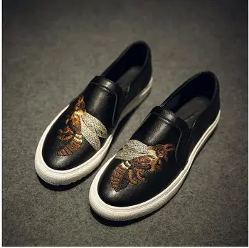 2020 New Men's Top Brand Designer shoes Male tudded Spike Loafer Casual Dress Flat Shoes lazy person Slip-On Casual shoes AX169
2020 New Men's Top Brand Designer shoes Male tudded Spike Loafer Casual Dress Flat Shoes lazy person Slip-On Casual shoes AX169