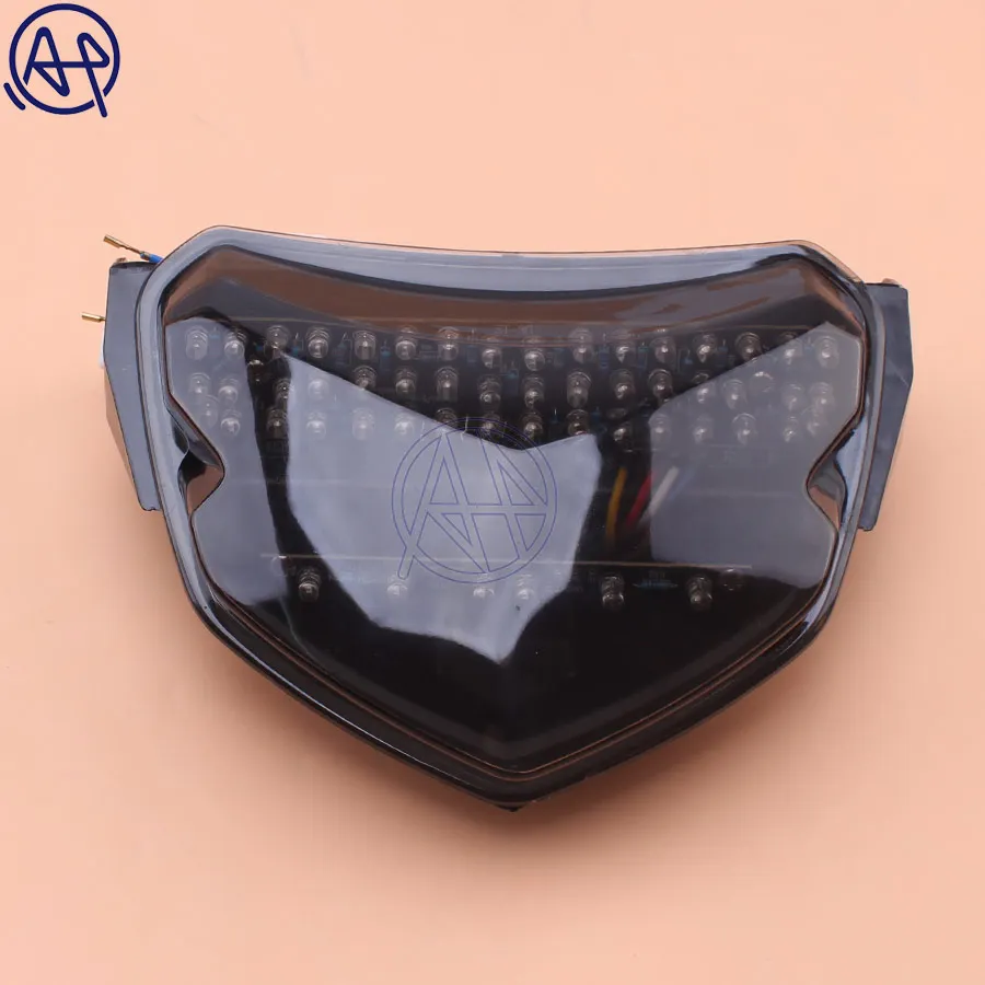 Fit GSXR600//750 2001-2003 GSXR1000 K1 K2 Tail Light LED Turn Signal Brake Stop